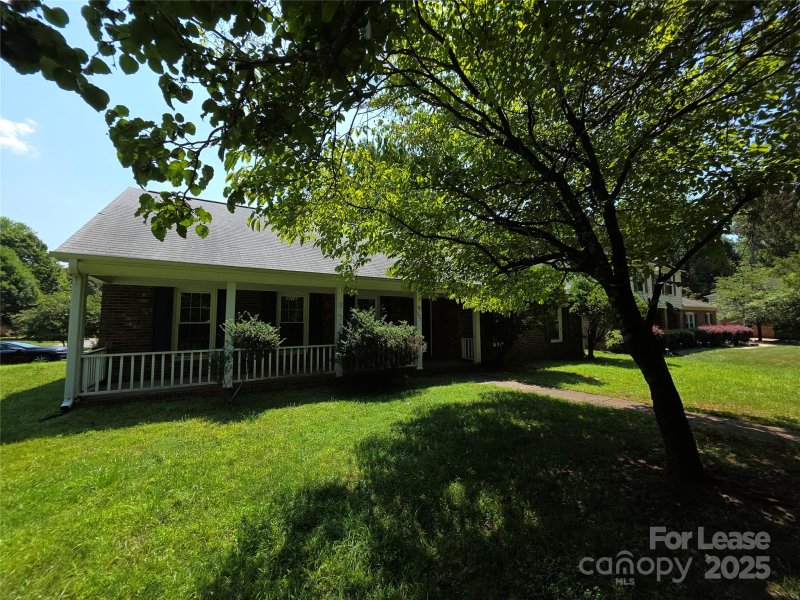 Property image 2 at 1301 Rock Point Road, Charlotte, NC 28270