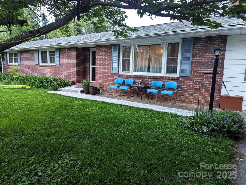 Property image 2 at 105 Balsam Road, Hendersonville, NC 28792