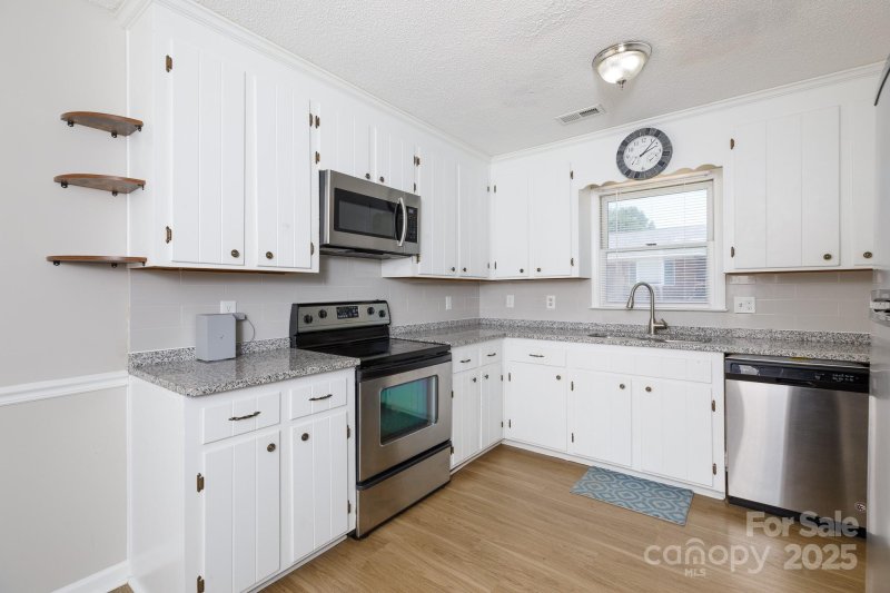 Property image 3 at 1140 Mckinnon Drive, Rock Hill, SC 29732