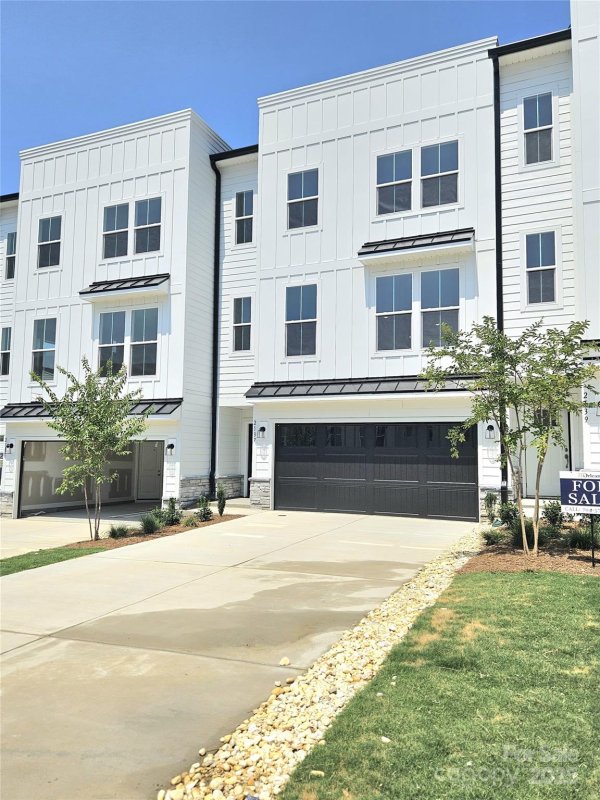 2137 Barrowcliffe Drive