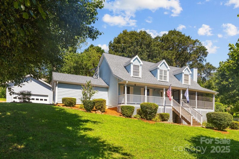 Property image 3 at 210 Meadow Run Extension, Asheville, NC 28806