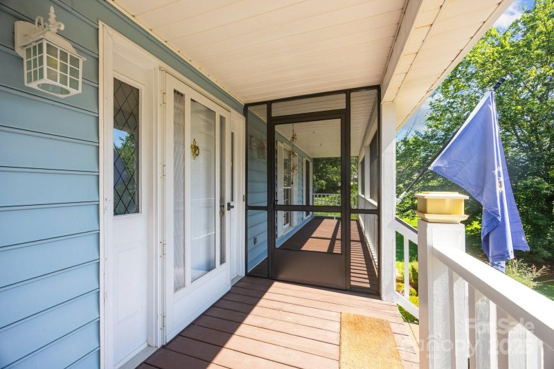 Property image 5 at 210 Meadow Run Extension, Asheville, NC 28806