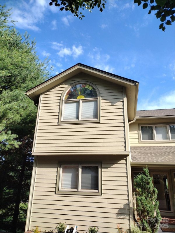 Property image 3 of 372 Silver Springs Drive in Silver Springs Farm, Banner Elk, NC 28604