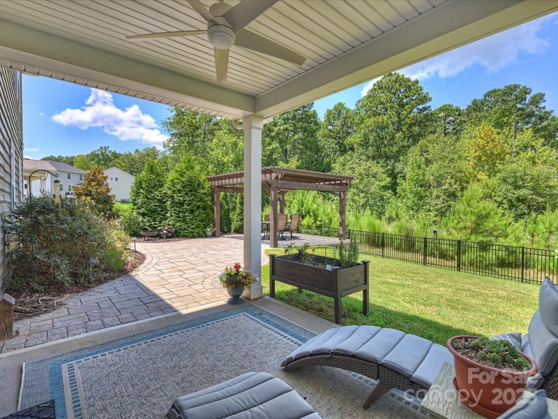Property image 3 of 19214 Hawk Haven Lane in Ridgewater, Charlotte, NC 28278