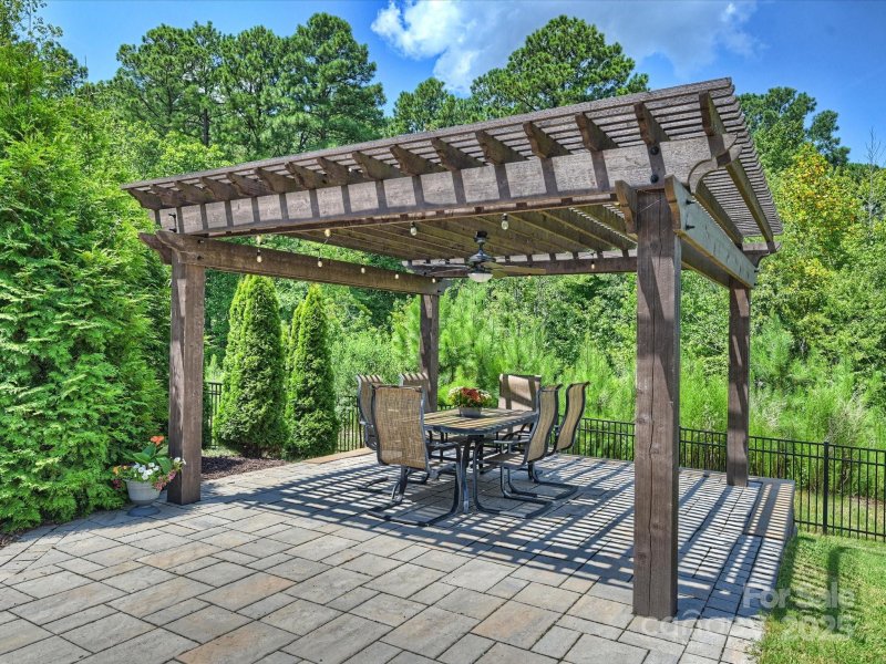Property image 4 of 19214 Hawk Haven Lane in Ridgewater, Charlotte, NC 28278