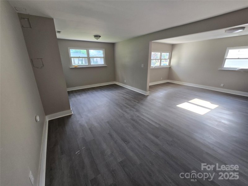 Property image 3 of 2720 Englehardt Street in University Park, Charlotte, NC 28216