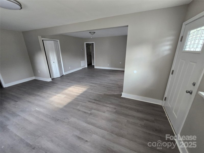 Property image 5 of 2720 Englehardt Street in University Park, Charlotte, NC 28216