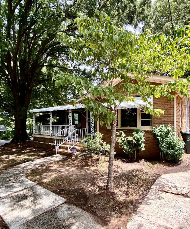 Property image 3 at 3702 Crawford Street, Gastonia, NC 28052