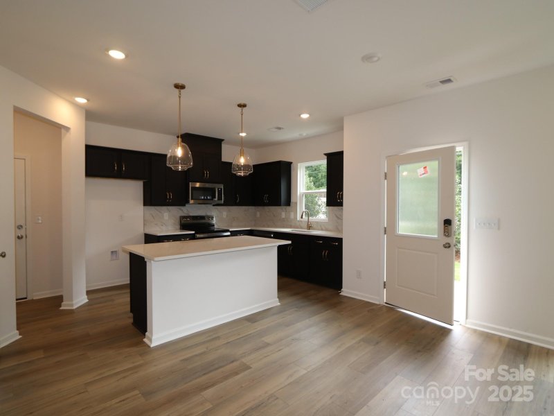 Property image 2 of 307 Hendley Drive in Bellamore, York, SC 29745