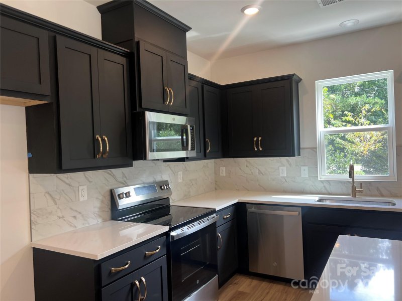 Property image 3 of 307 Hendley Drive in Bellamore, York, SC 29745
