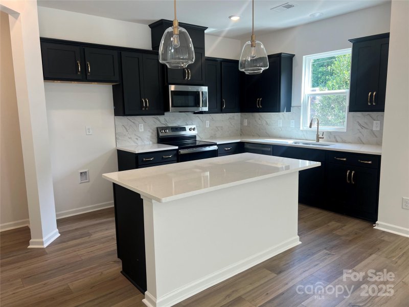 Property image 4 of 307 Hendley Drive in Bellamore, York, SC 29745