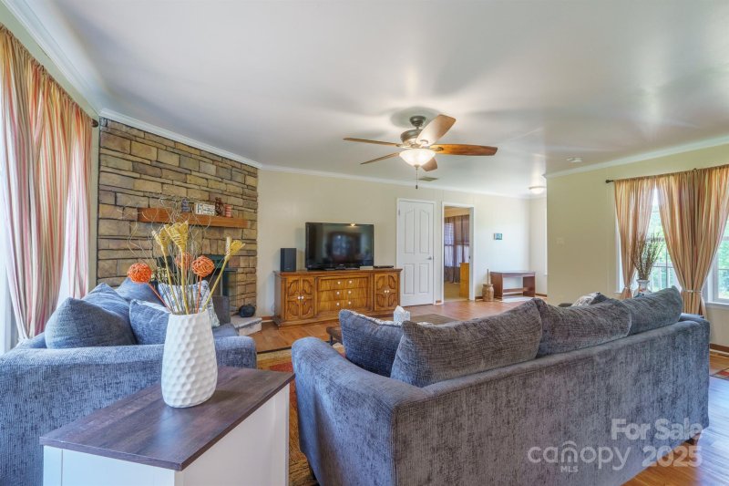 Property image 4 at 6785 Knotty Wood Lane, Vale, NC 28168