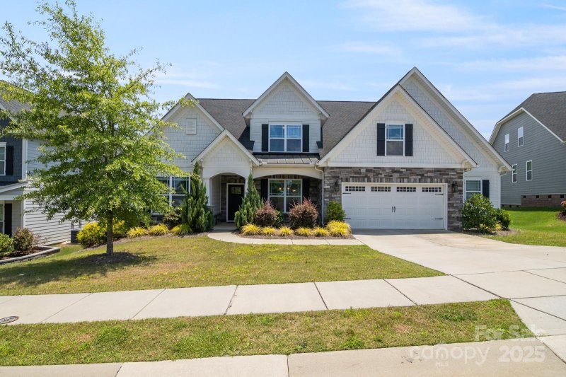 Property image 2 at 6907 Hunts Mesa Drive, Fort Mill, SC 29707