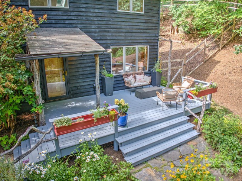 Property image 5 of 48 Black Oak Forest Road in Fairview Forest, Fairview, NC 28730