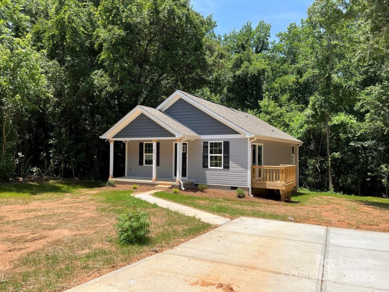 Property image 2 at 575 Belfast Drive, Gastonia, NC 28052