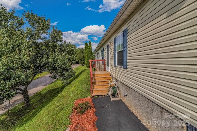 Property image 4 at 102 Hazy Day Road, Swannanoa, NC 28778