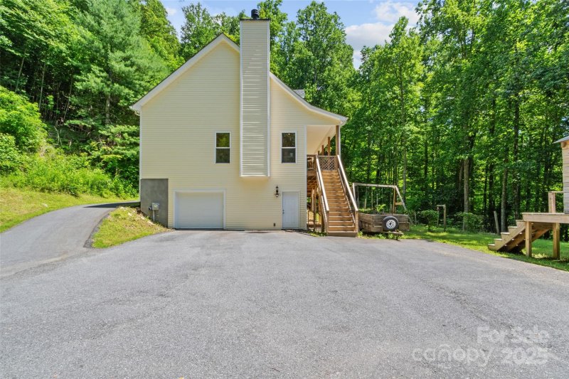 Property image 4 of 222 Fox Creek Road in Stepping Stone Creek Estates, Mars Hill, NC 28754