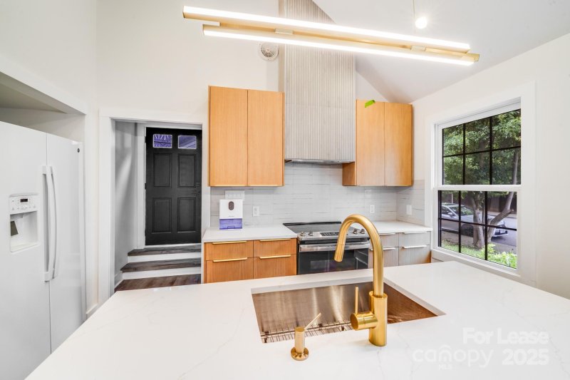 Property image 4 of 465 W Worthington Avenue in Wilmore, Charlotte, NC 28203