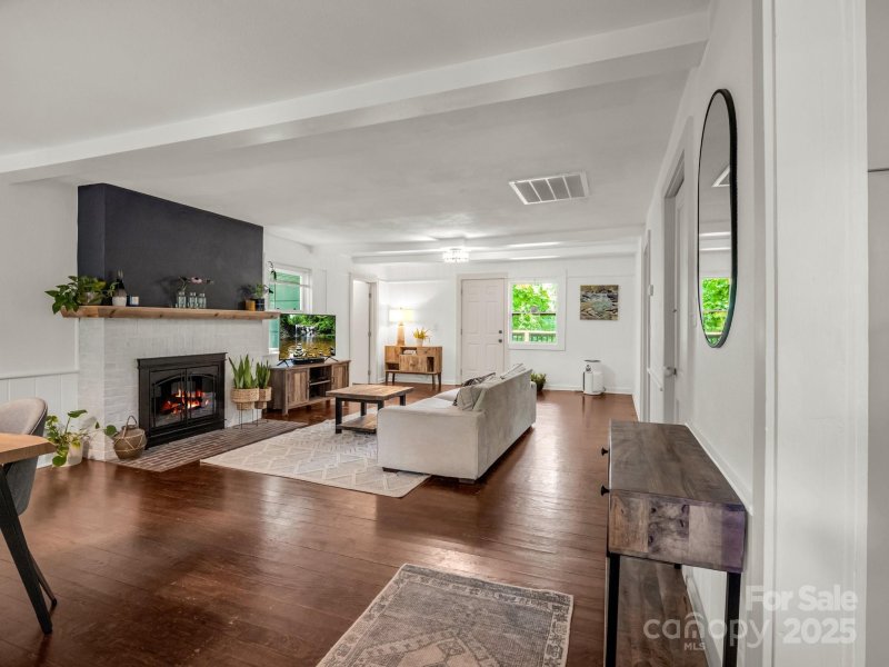 Property image 3 of 1463 Carolina Drive in Gillette Woods, Tryon, NC 28782