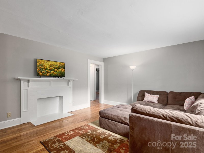 Property image 3 at 107 Beverly Road, Asheville, NC 28805