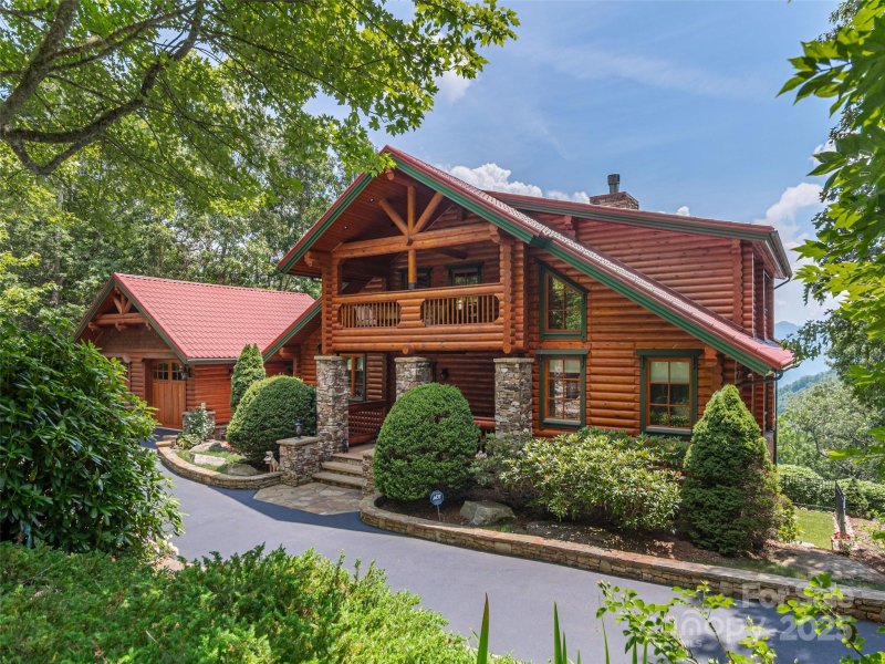 Laurel Heights, Maggie Valley Community