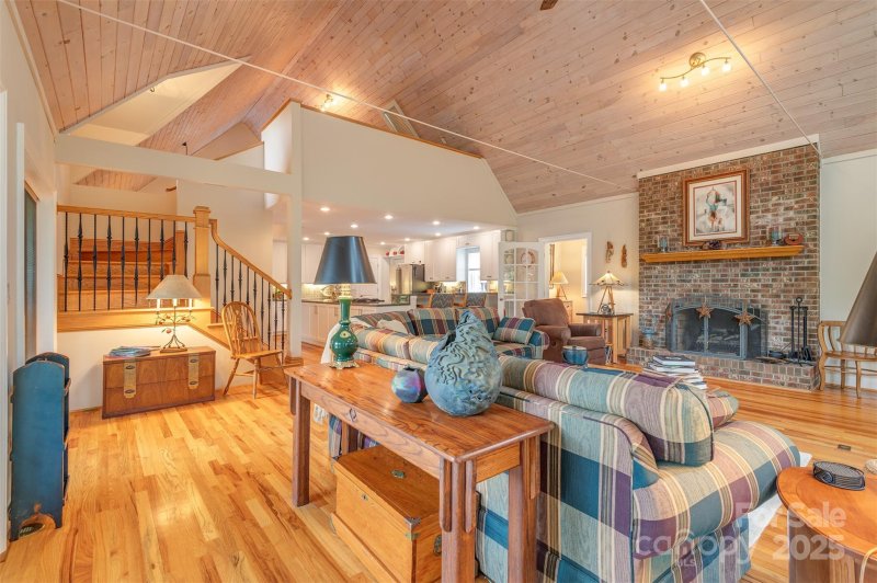 Property image 5 of 65 Hillcrest Drive in Reems Creek Golf Community, Weaverville, NC 28787