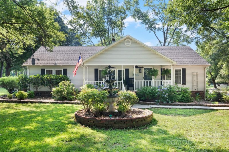 4534 Pebblebrook Circle