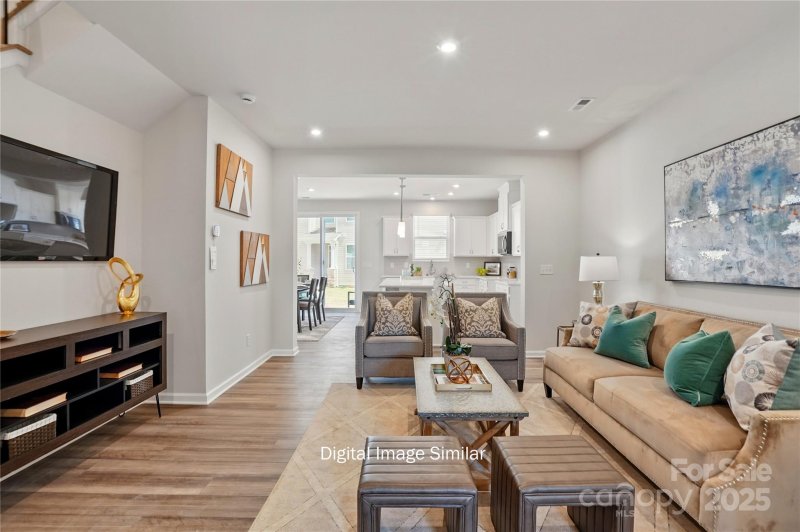 Property image 3 of 7217 Hodges Meadow Lane in Bailey Run, Charlotte, NC 28213