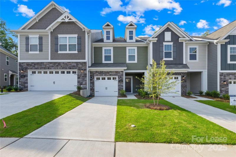 1930 Highland Park Drive