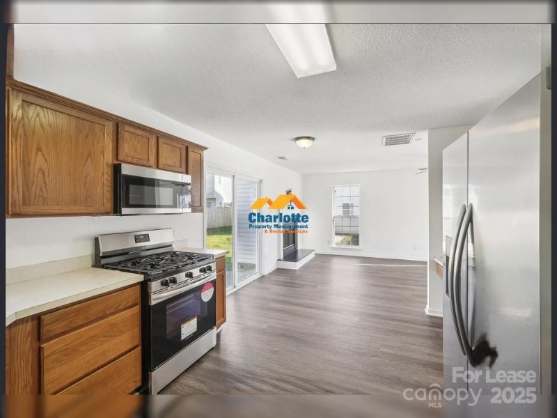 Property image 4 at 8827 Treyburn Drive, Charlotte, NC 28216