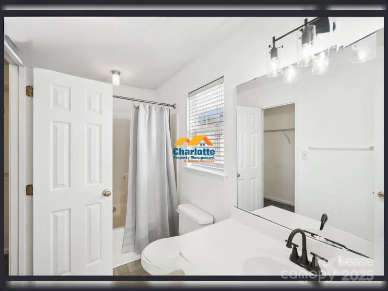 Property image 5 at 8827 Treyburn Drive, Charlotte, NC 28216