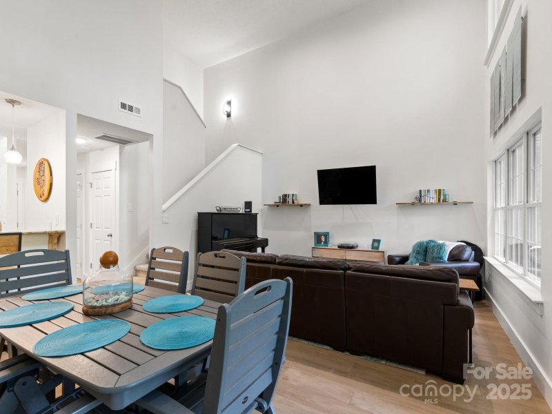 Property image 5 of 97 Farm Lane in Glens Of Aberdeen, Mills River, NC 28759