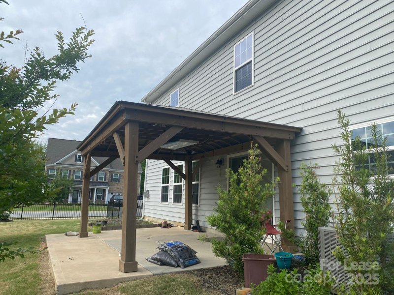 Property image 5 at 1993 Smokey Quartz Road, Davidson, NC 28036