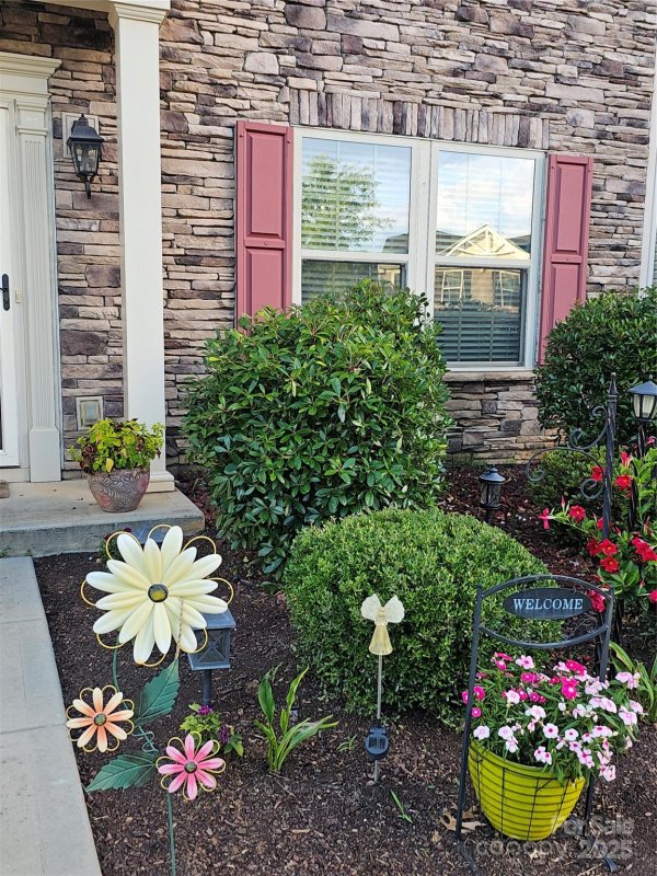 Property image 2 of 3338 Cord Oak Court in Bethesda Oaks, Gastonia, NC 28056