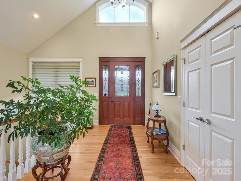 Property image 4 of 383 Ridgeview Hill Drive in Ridgeview At Sweetwater Hills, Hendersonville, NC 28791