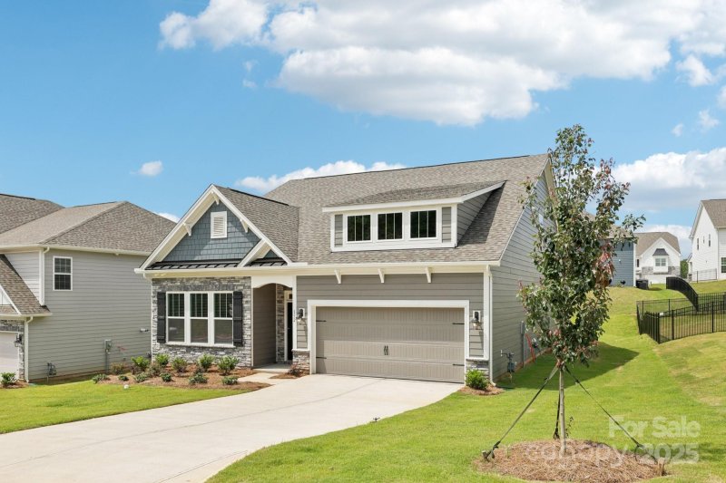 Property image 3 of 152 Asmodean Lane in Falls Cove at Lake Norman, Troutman, NC 28166