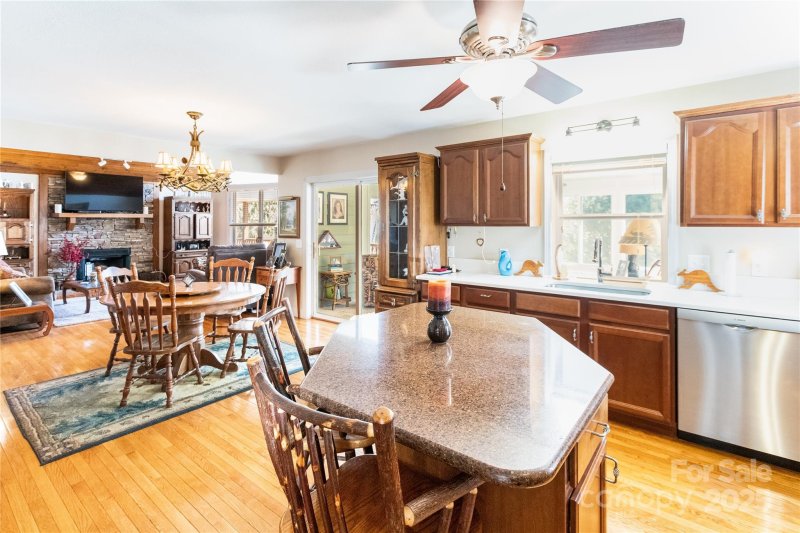 Property image 4 of 311 Coyote Hollow Road in The Glens Of Ironduff, Waynesville, NC 28785