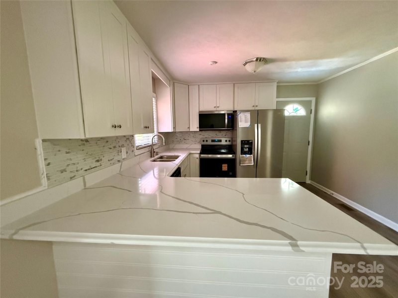 Property image 4 of 206 College Avenue in Brittain Village, Shelby, NC 28152