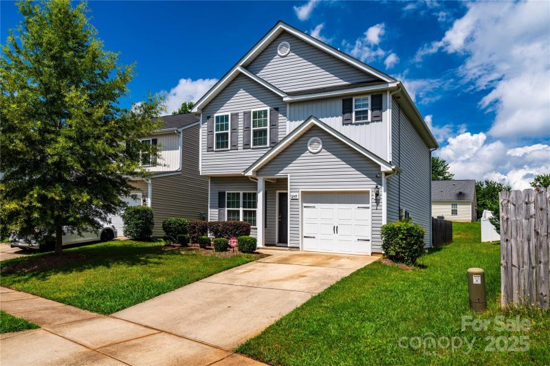 Property image 3 at 6949 Agava Lane, Charlotte, NC 28215