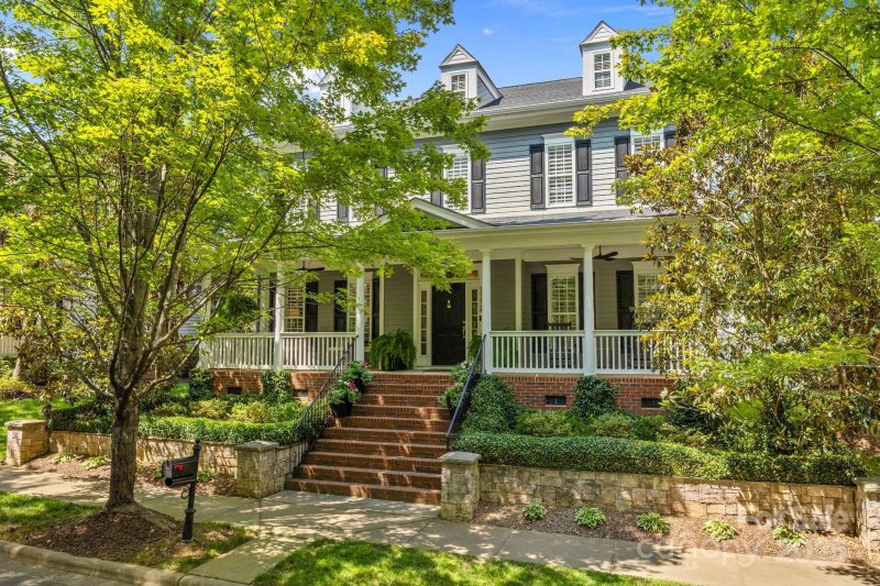 15628 Waterfront Drive