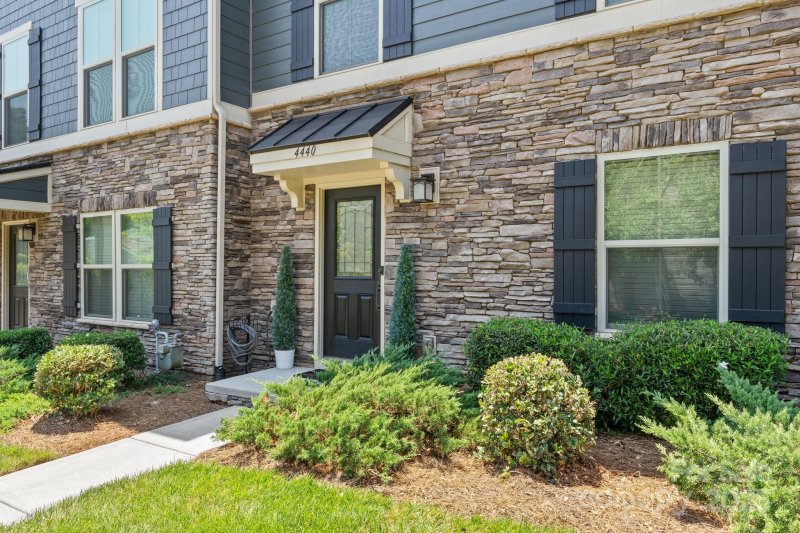 Property image 2 of 4440 Carteret Street in Oakhurst, Charlotte, NC 28205
