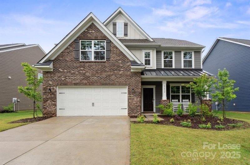 Property image 2 at 17812 New Mark Avenue, Charlotte, NC 28278