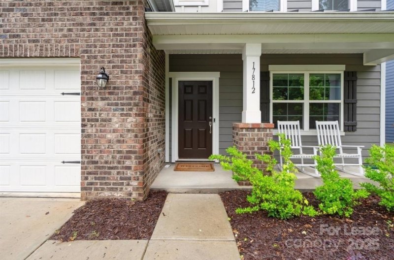 Property image 3 at 17812 New Mark Avenue, Charlotte, NC 28278