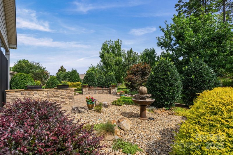 Property image 3 at 7103 Hanging Rock Court, Denver, NC 28037