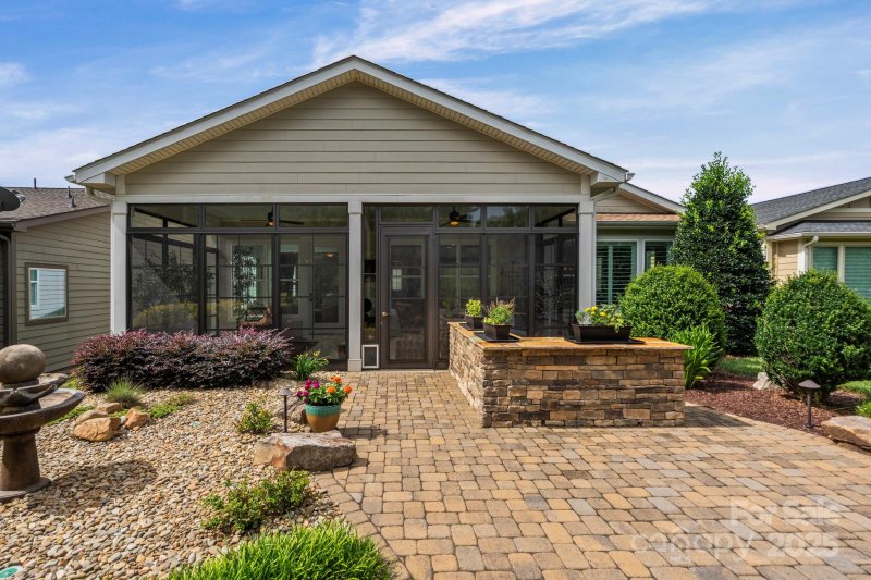 Property image 4 at 7103 Hanging Rock Court, Denver, NC 28037