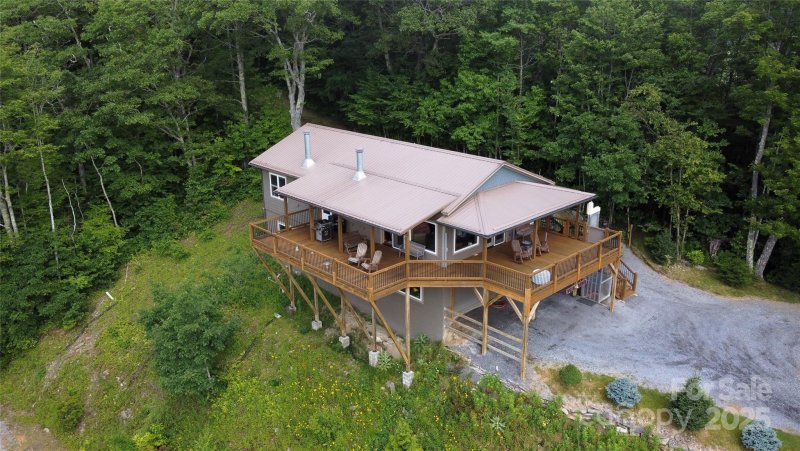 Property image 2 at 211 Sky Drive, Maggie Valley, NC 28751