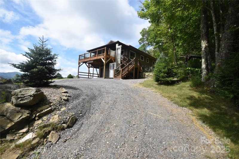 Property image 4 at 211 Sky Drive, Maggie Valley, NC 28751