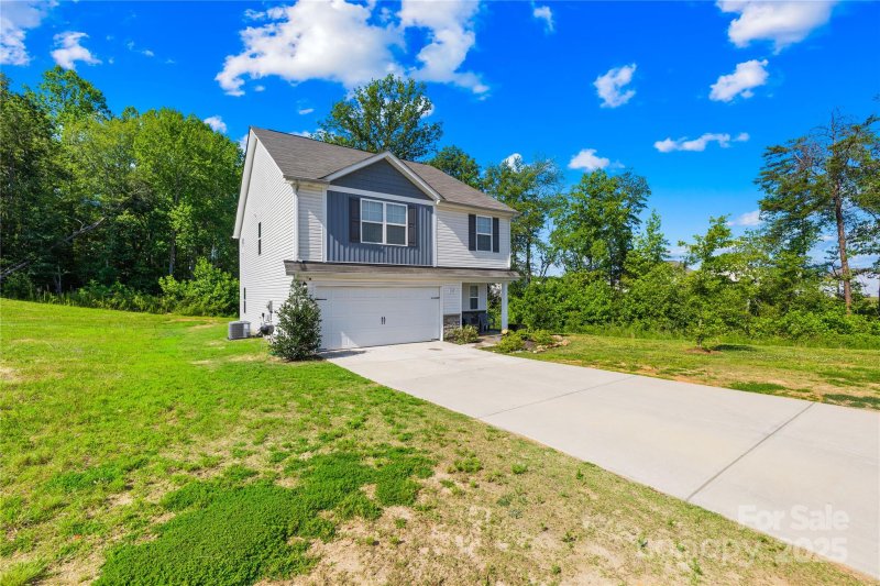 Property image 2 of 107 Frank Burns Way in Beason Creek, Kings Mountain, NC 28086