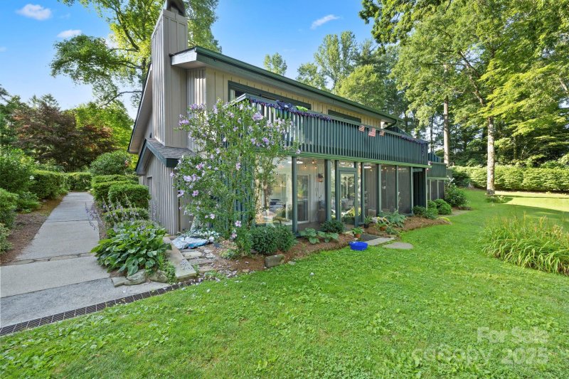 Property image 3 at 28 Toxaway Point, Lake Toxaway, NC 28747