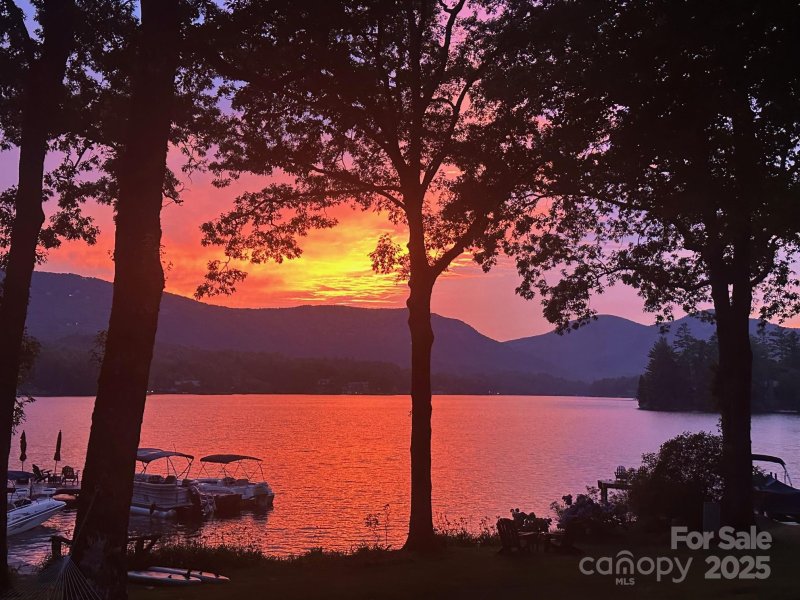 Property image 5 at 28 Toxaway Point, Lake Toxaway, NC 28747